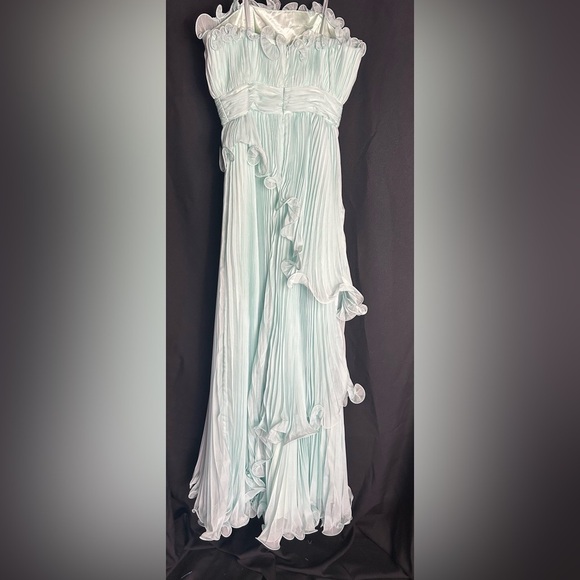 MAC DUGGAL 49537 NWT Pleated Tiered Ruffled Strapless Gown - Picture 5 of 10